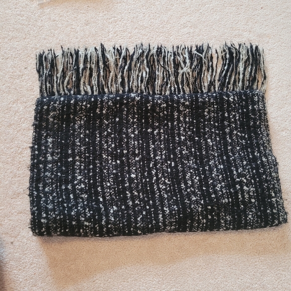 Olsen Black & White Scarf - Picture 1 of 4